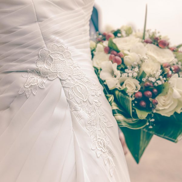 détail robe de mariée